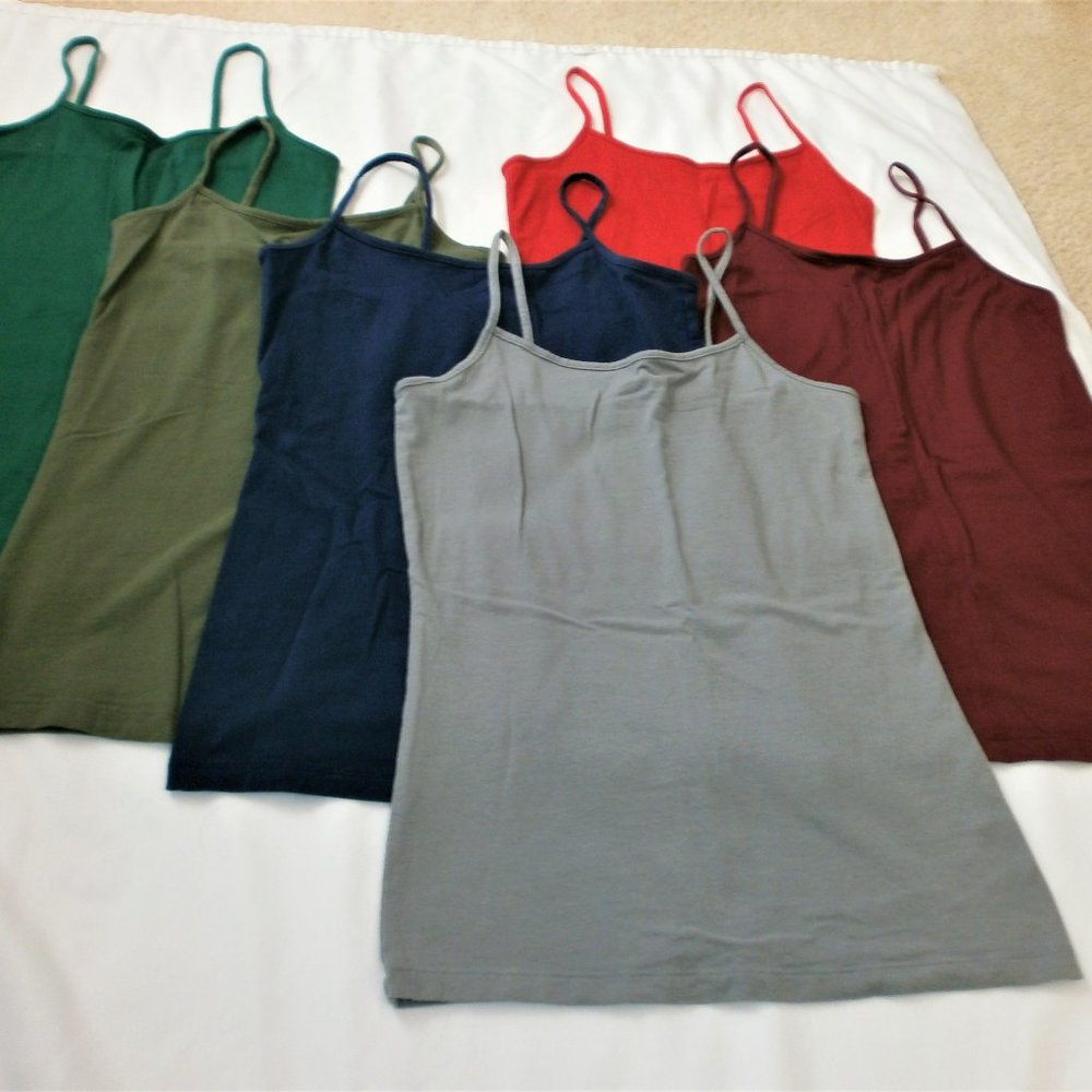 NWOT No Boundaries Tank Tops (x6) M